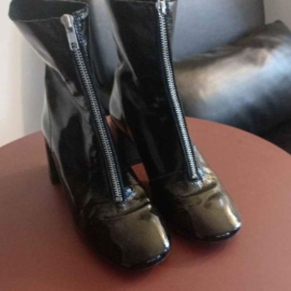 LIKE NEW/  Ankle boot, front zipper in black patent leather by Jonak ( F… - Picture 2 of 5